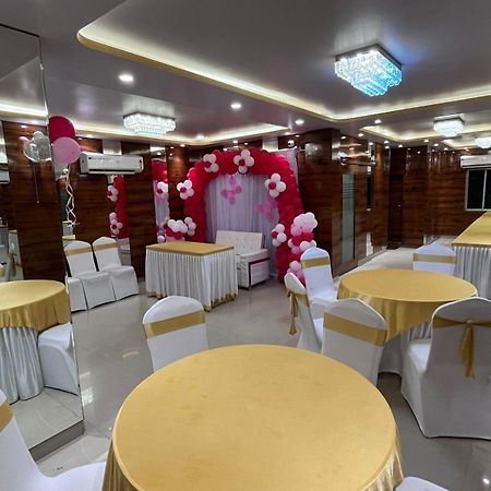 La Cresta Inn コルカタ エクステリア 写真