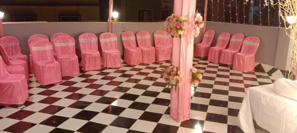 La Cresta Inn コルカタ エクステリア 写真