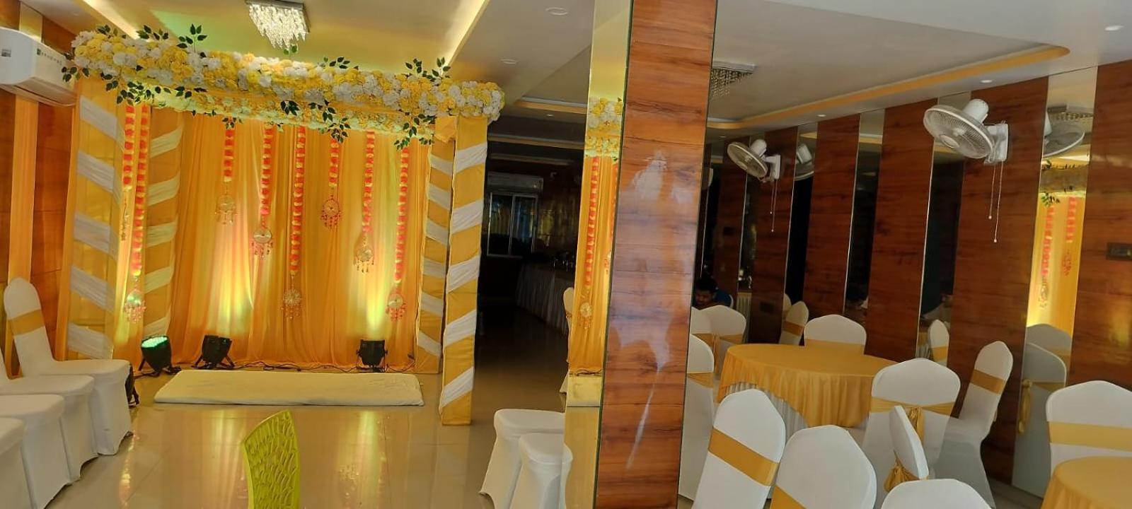 La Cresta Inn コルカタ エクステリア 写真