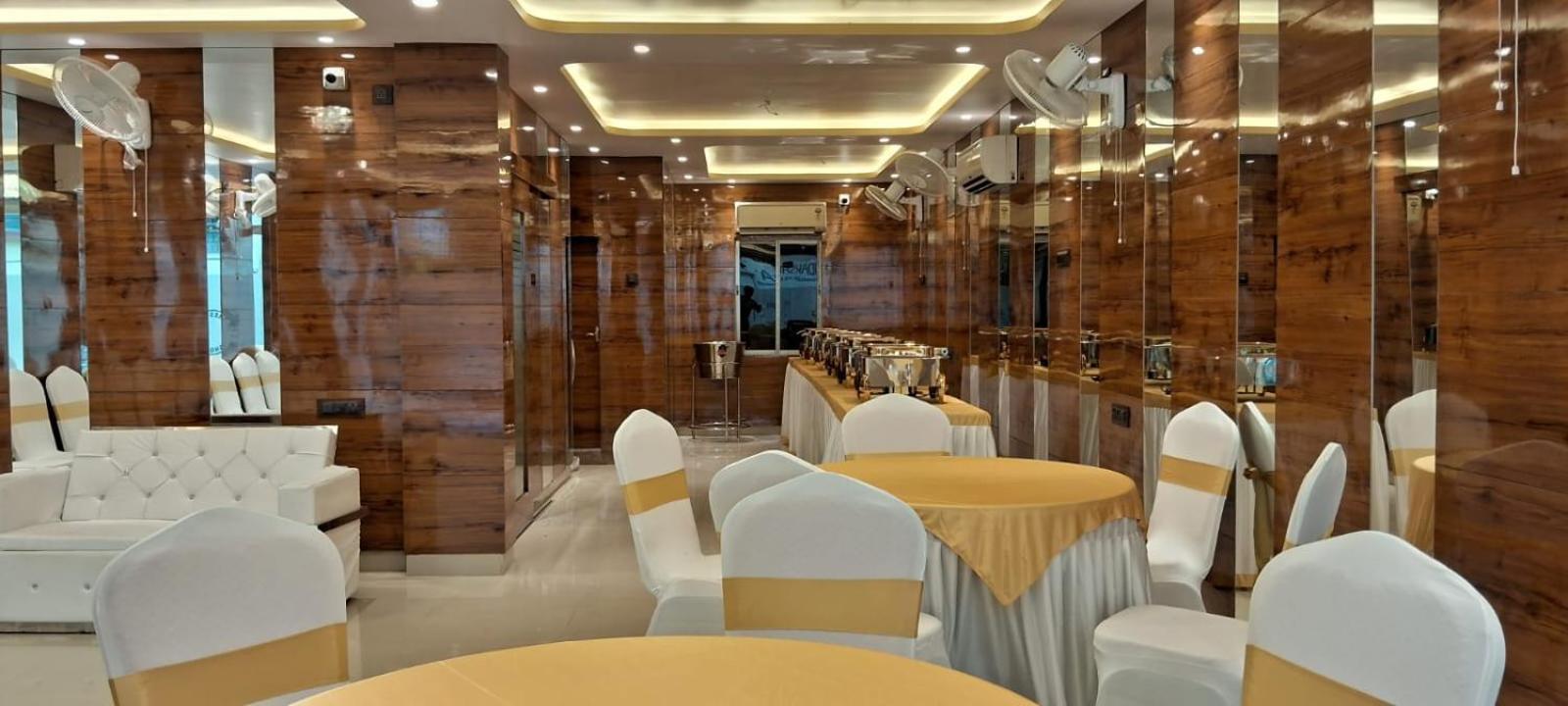 La Cresta Inn コルカタ エクステリア 写真
